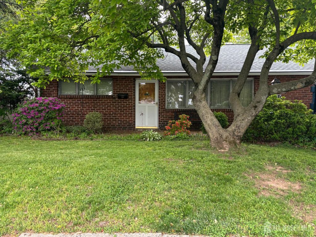 10 Miko Road, Edison, NJ 08817