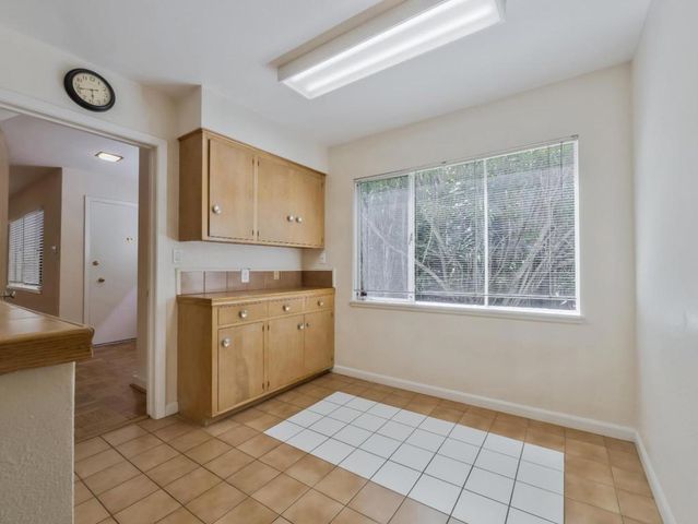 21 El Cerrito, San Mateo, CA 94402
