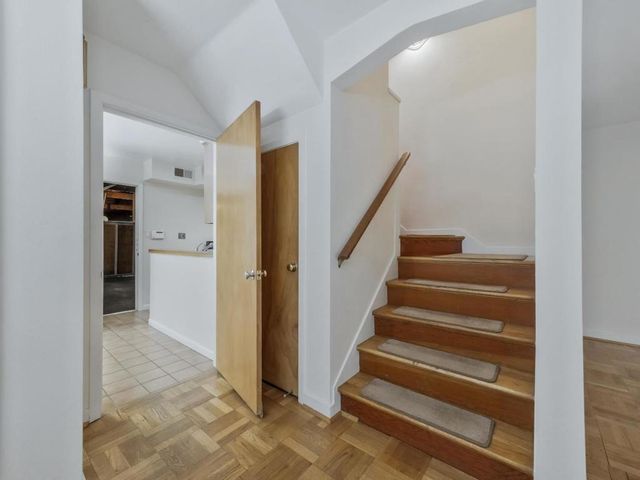 21 El Cerrito, San Mateo, CA 94402