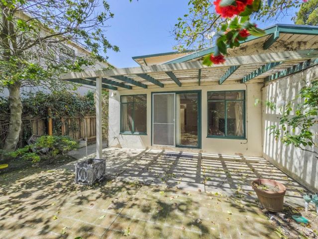 21 El Cerrito, San Mateo, CA 94402