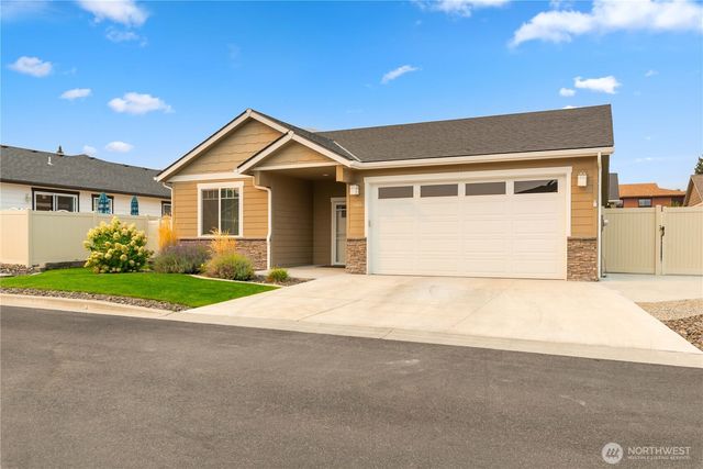 204 Pershing Circle, Wenatchee, WA 98801