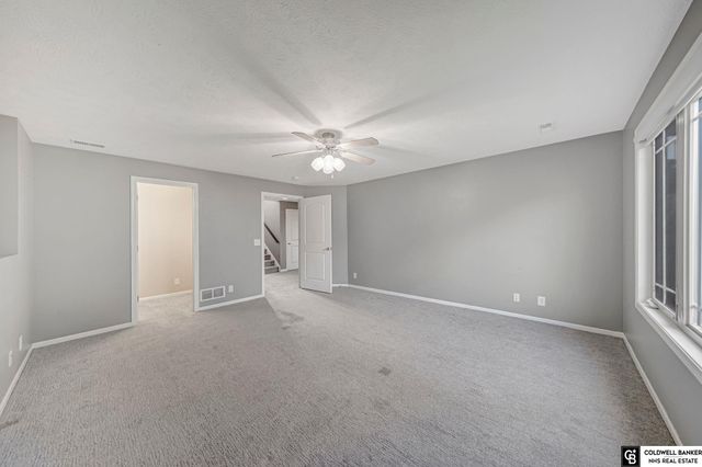 6921 NW 4th Street, Lincoln, NE 68521