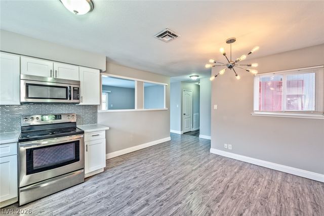 4421 Hillcrest Avenue, Las Vegas, NV 89102