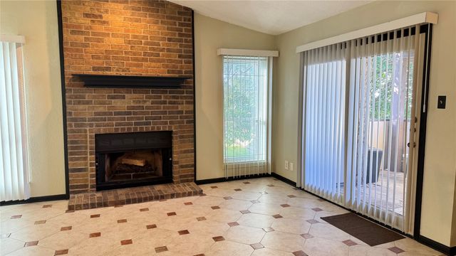 1200 Calico Lane 820, Arlington, TX 76011