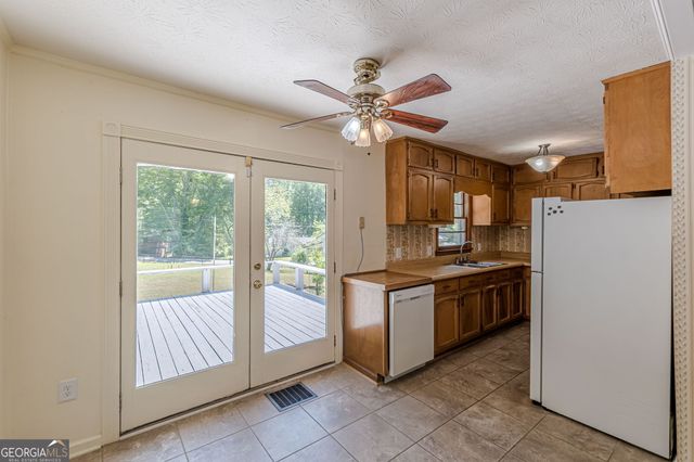 64 Camellia Drive, Newnan, GA 30263