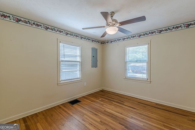 64 Camellia Drive, Newnan, GA 30263