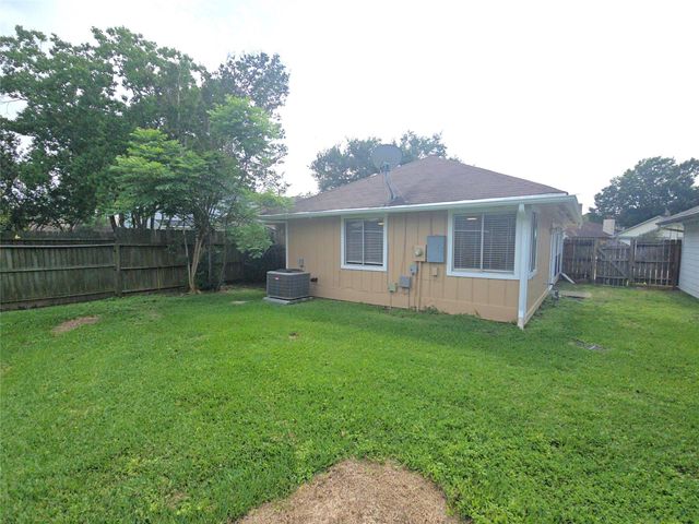 11130 Thunderhaven Drive, Houston, TX 77064