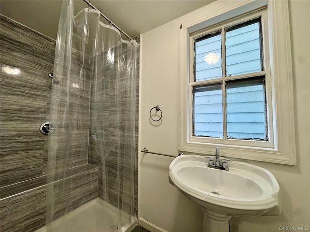 134 N 7th Avenue 1, Mount Vernon, NY 10550