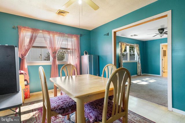2513 LAUREL DR, Bristol, PA 19007