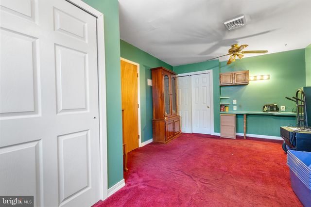 2513 LAUREL DR, Bristol, PA 19007