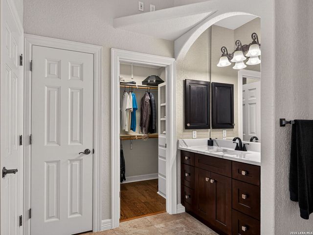 24511 BOGEY RDG, San Antonio, TX 78260