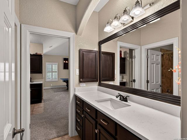 24511 BOGEY RDG, San Antonio, TX 78260