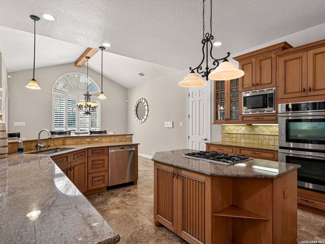 24511 BOGEY RDG, San Antonio, TX 78260