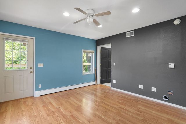 6401 W 95th Avenue Court, Taylor Ridge, IL 61284