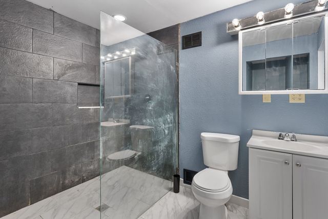 6401 W 95th Avenue Court, Taylor Ridge, IL 61284