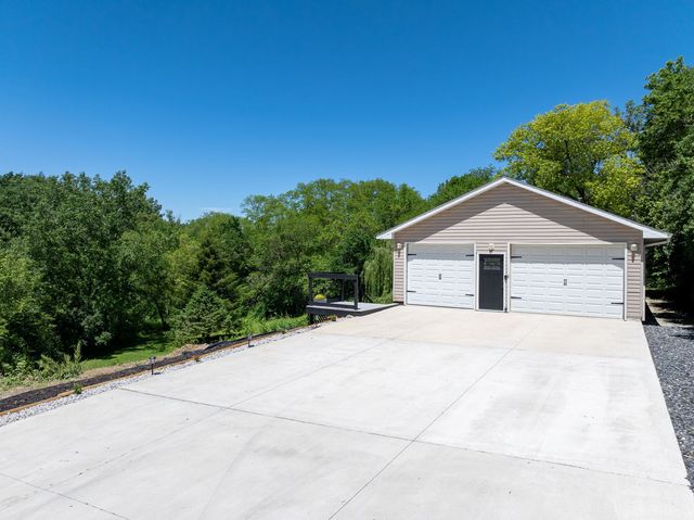 6401 W 95th Avenue Court, Taylor Ridge, IL 61284