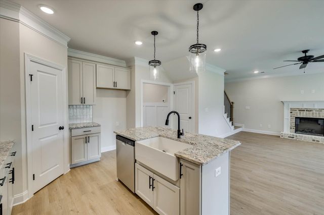 612 GROSBEAK LANE, Evans, GA 30809