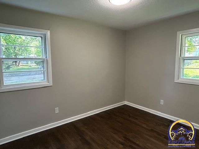 2719 SE Iowa AVE, Topeka, KS 66605