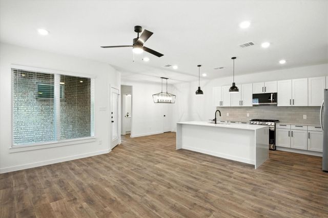 1852 Dry Cherry Drive A, Dayton, TX 77535