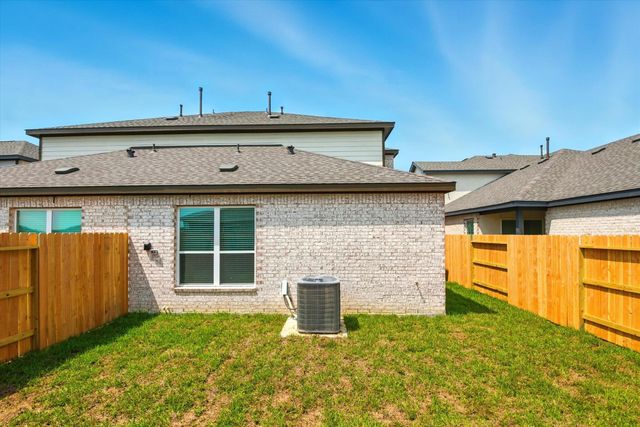 1852 Dry Cherry Drive A, Dayton, TX 77535