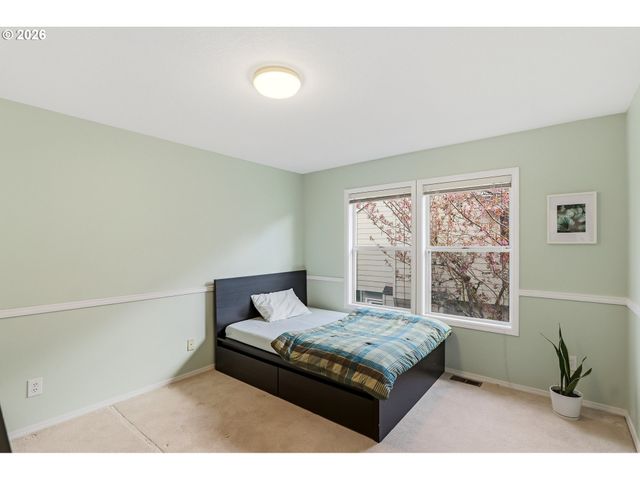 14321 CAMDEN Ln, Lake Oswego, OR 97035