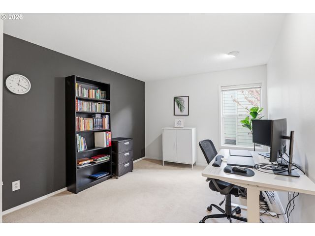 14321 CAMDEN Ln, Lake Oswego, OR 97035