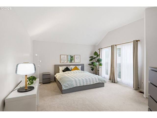 14321 CAMDEN Ln, Lake Oswego, OR 97035