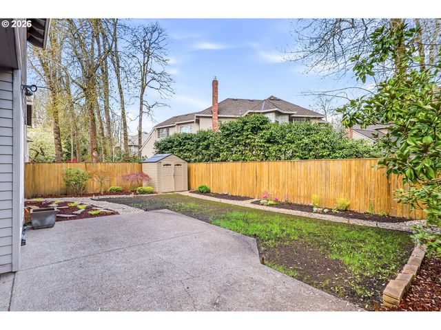 14321 CAMDEN Ln, Lake Oswego, OR 97035