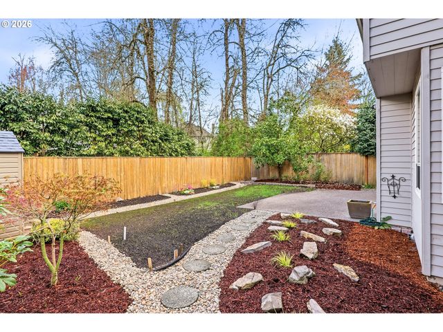 14321 CAMDEN Ln, Lake Oswego, OR 97035