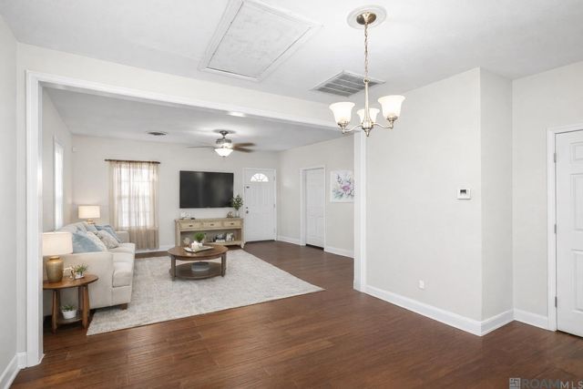 4361 Evangeline St, Baton Rouge, LA 70805