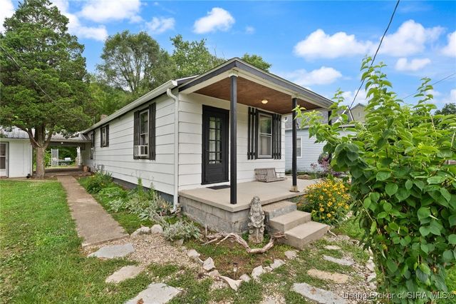 1131 Walnut Street, Madison, IN 47250