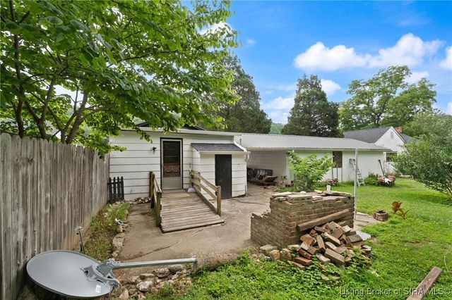 1131 Walnut Street, Madison, IN 47250