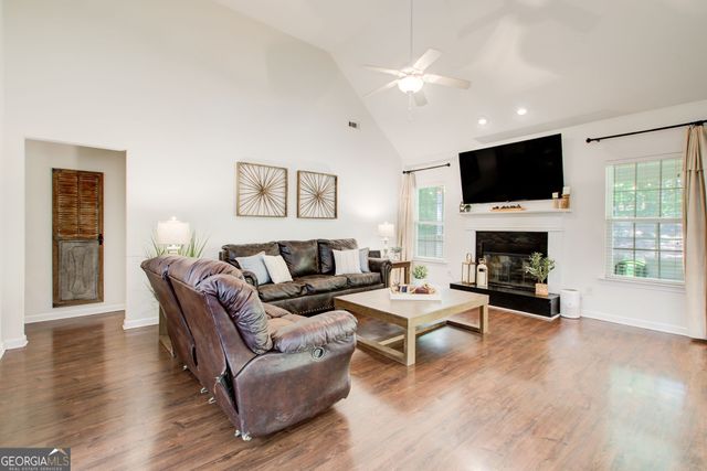 190 Pebble Creek Drive, Covington, GA 30016