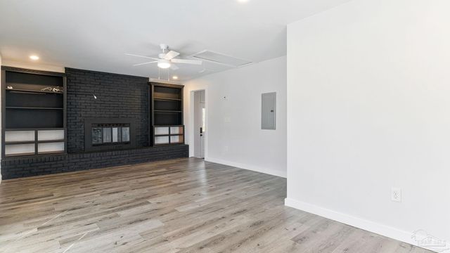 6099 Schofield Dr, Pensacola, FL 32506