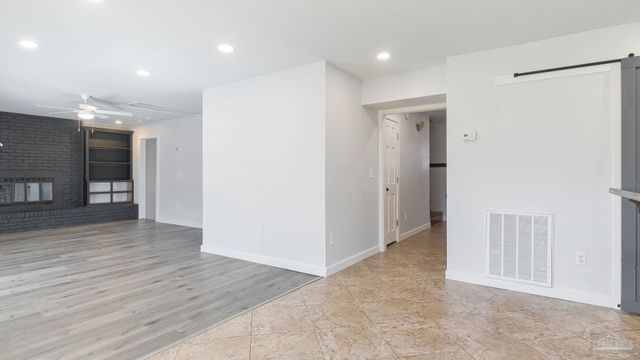 6099 Schofield Dr, Pensacola, FL 32506