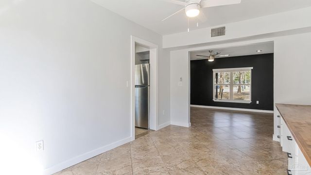 6099 Schofield Dr, Pensacola, FL 32506