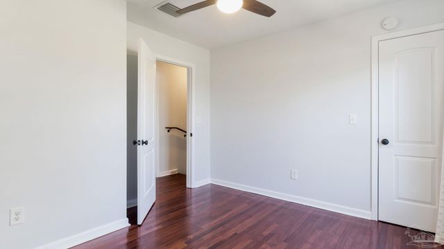 6099 Schofield Dr, Pensacola, FL 32506