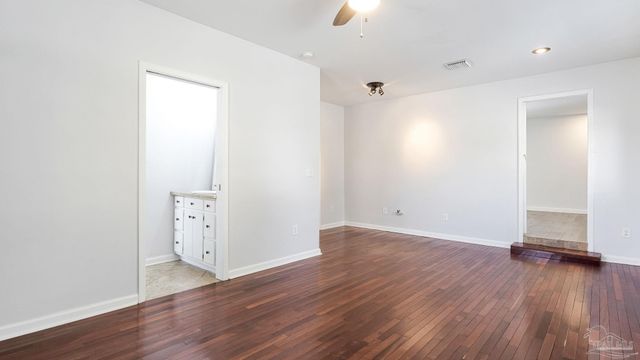 6099 Schofield Dr, Pensacola, FL 32506