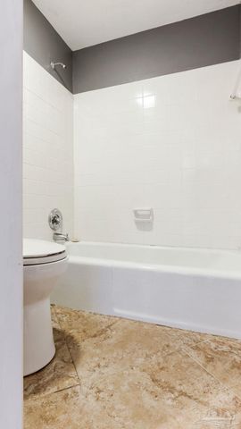 6099 Schofield Dr, Pensacola, FL 32506