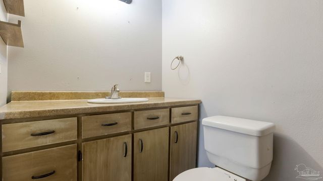 6099 Schofield Dr, Pensacola, FL 32506