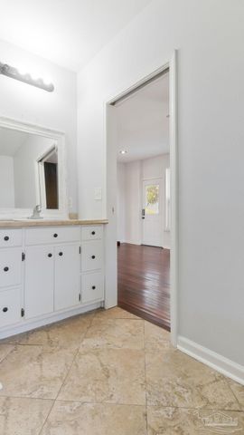 6099 Schofield Dr, Pensacola, FL 32506