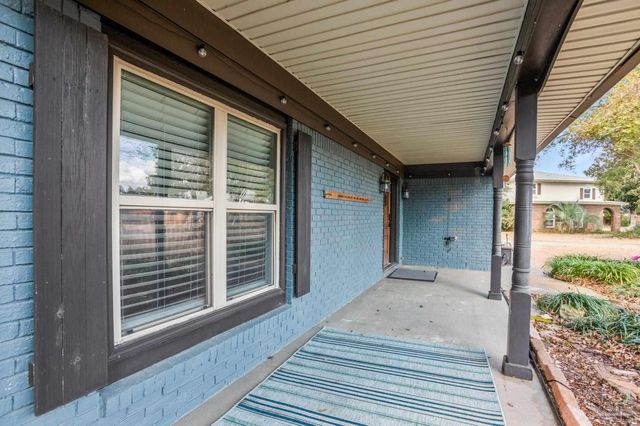 6099 Schofield Dr, Pensacola, FL 32506