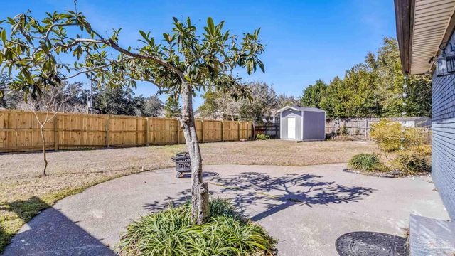 6099 Schofield Dr, Pensacola, FL 32506