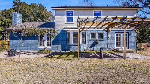 6099 Schofield Dr, Pensacola, FL 32506