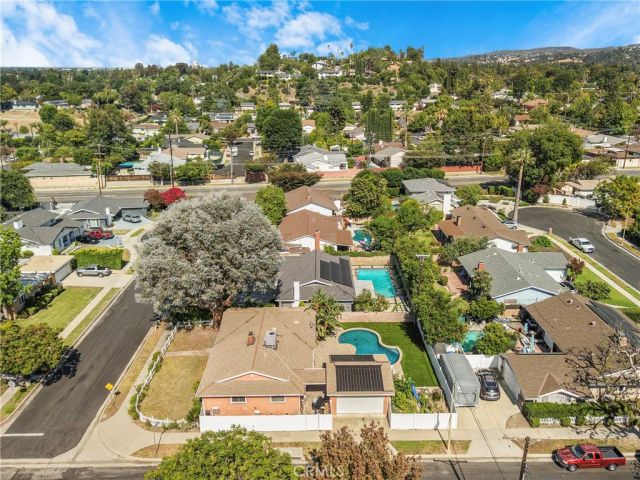 23728 Bessemer Street, Woodland Hills, CA 91367