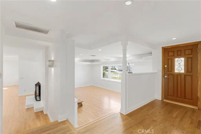 23728 Bessemer Street, Woodland Hills, CA 91367