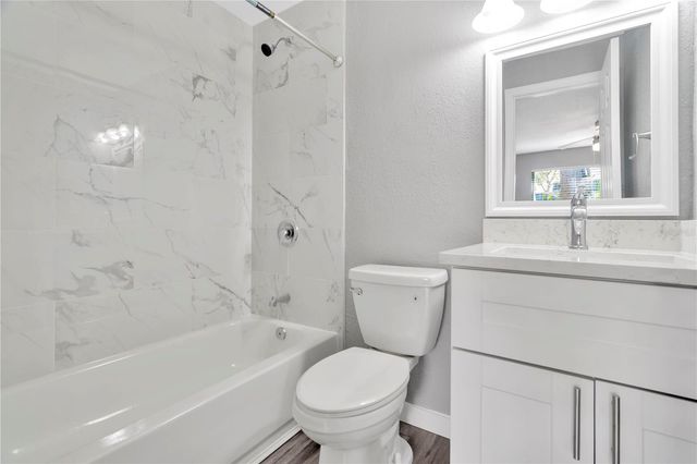 6701 S WEST SHORE BOULEVARD 8, Tampa, FL 33616