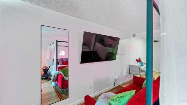 445 Seaside Avenue 1511, Honolulu, HI 96815