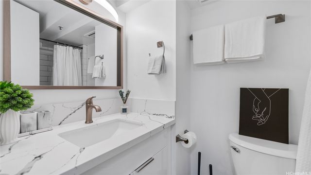 445 Seaside Avenue 1511, Honolulu, HI 96815