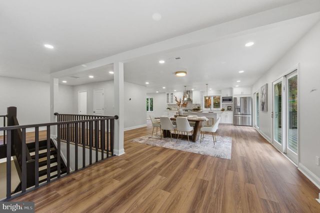 4 METEOR LN, Newark, DE 19711